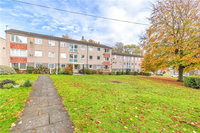 3 Bedroom Flat For Sale In Hoyle Court Avenue, Baildon, Shipley, West Yorkshire, BD17