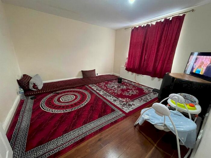 2 Bedroom End Of Terrace House To Rent In Horsecroft Road, Edgware, London, HA8