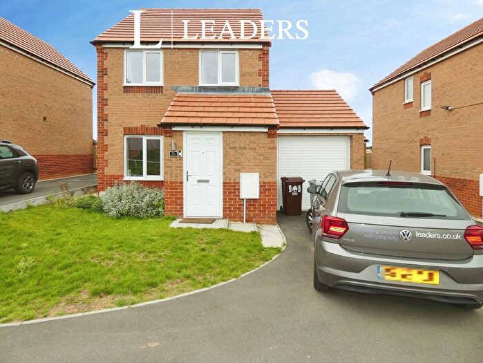 3 Bedroom Detached House To Rent In Sir Brian Way, Bilsthorpe, Newark, NG22