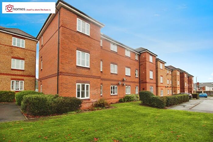 2 Bedroom Flat For Sale In Ashdown Grove, Walsall, WS2