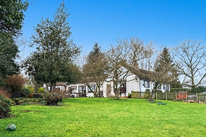 4 Bedroom Bungalow For Sale In September Lodge, GL19