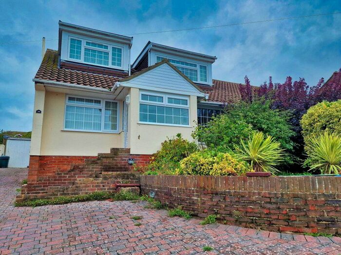 4 Bedroom Detached House To Rent In Brownleaf Road, BN2