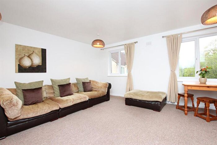2 Bedroom Flat To Rent In Bedford Court, Bath, BA1