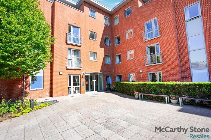 1 Bedroom Apartment For Sale In Corbett Court, The Brow, Burgess Hill, RH15