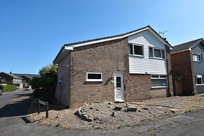 4 Bedroom Detached House For Sale In Godwin Drive, Nailsea, Bristol, BS48