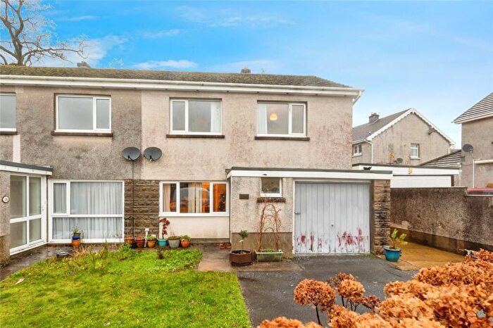 3 Bedroom Semi Detached House For Sale In Nant-Yr-Arian, Carmarthen, SA31