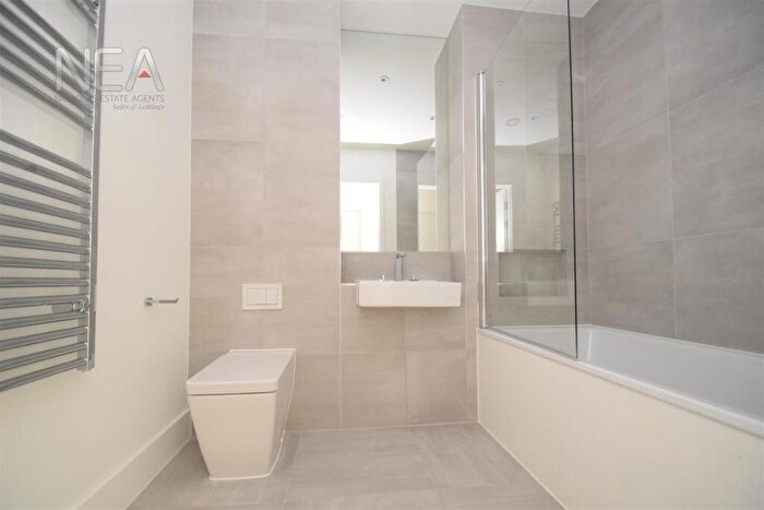 2 Bedroom Apartment To Rent In Verto, Kings Road, Reading, RG1