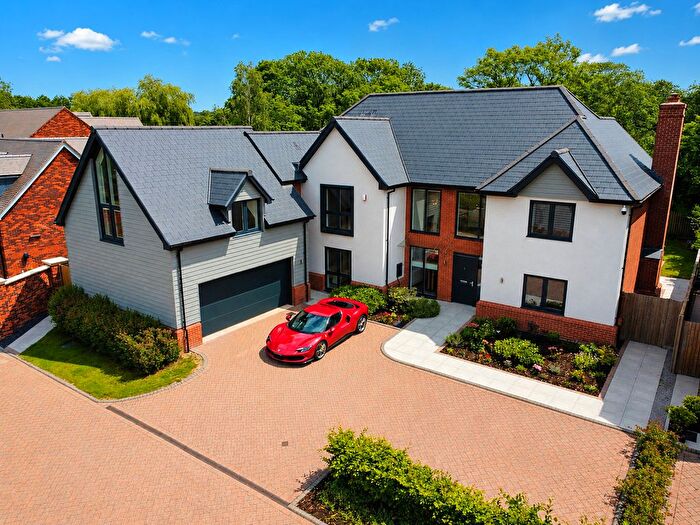 6 Bedroom Detached House For Sale In Kingswood Green, Lapworth, Solihull, B94