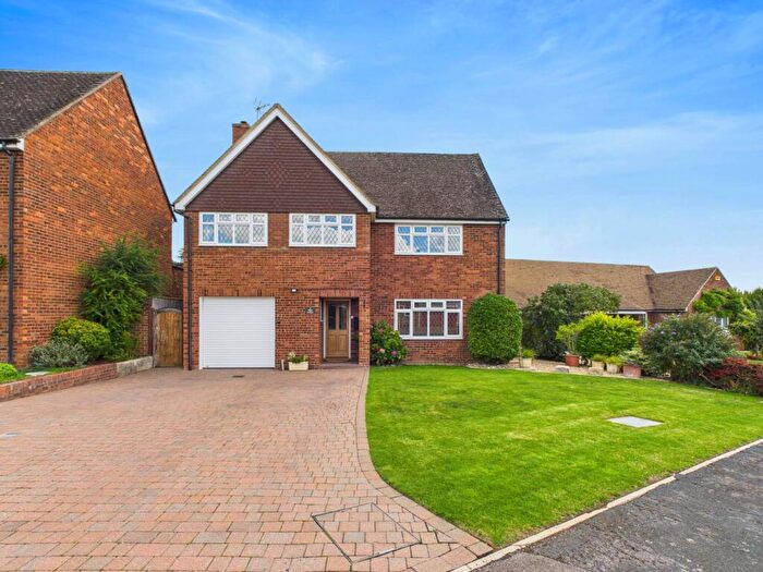 4 Bedroom Detached House For Sale In Pigott Orchard, Quainton, HP22