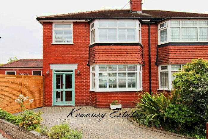 3 Bedroom Semi-Detached House To Rent In Mellor Drive, Walkden, Manchester, M28