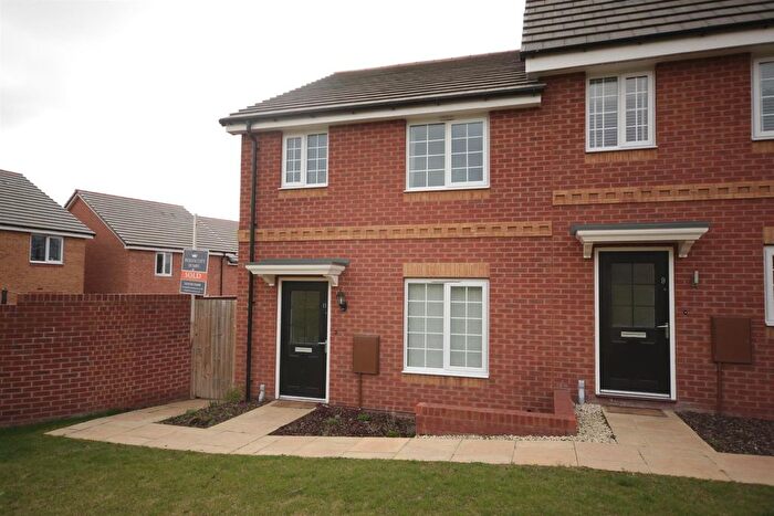 3 Bedroom End Of Terrace House To Rent In Quarry Road, Southam, CV47