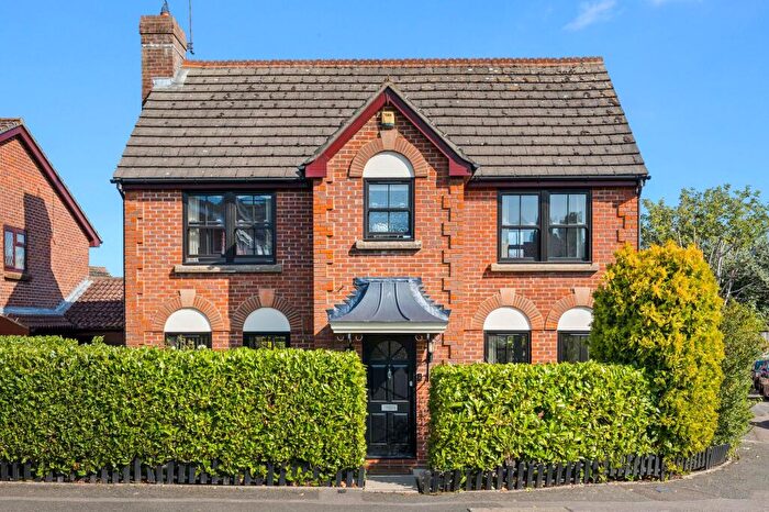 3 Bedroom Detached House For Sale In Perryfields, Burgess Hill, RH15