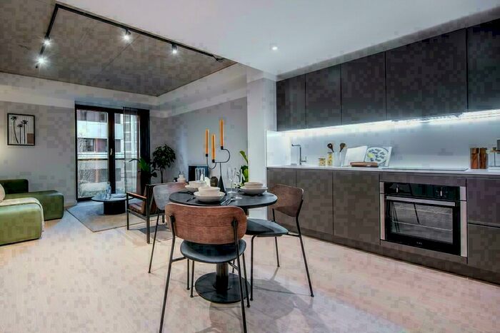 2 Bedroom Apartment To Rent In Kampus Apt South Block, Chorlton Street, Manchester, Greater Manchester, Et, Manchester, Greater, M1E