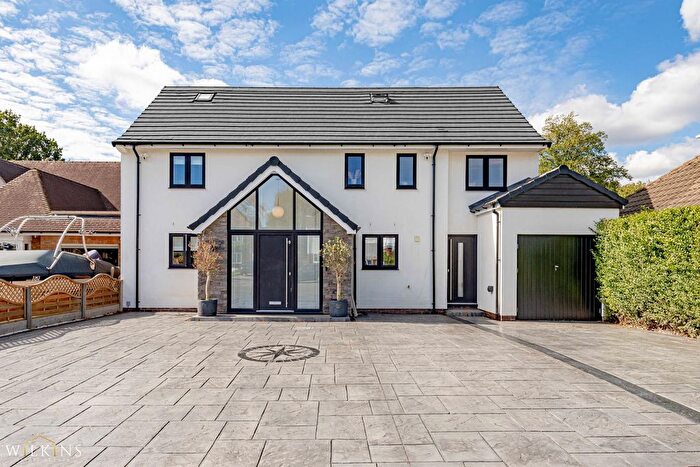 5 Bedroom Detached House For Sale In Hollyfield Drive, Sutton Coldfield, West Midlands, B75