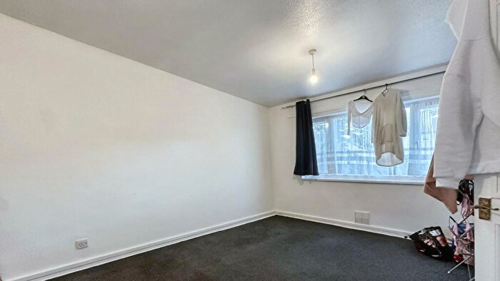 1 Bedroom Flat To Rent In Morden Walk, Bristol, BS14