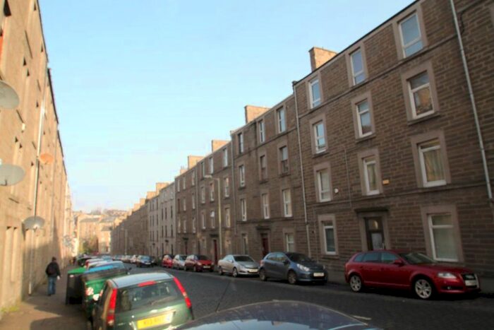 1 Bedroom Flat To Rent In Rosefield Street, Dundee, DD1