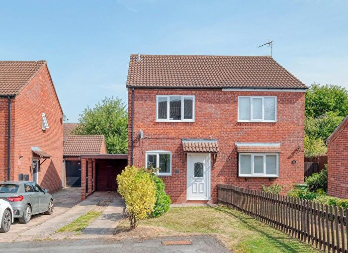 2 Bedroom Semi-Detached House For Sale In Sheepcroft Close, Redditch, B97