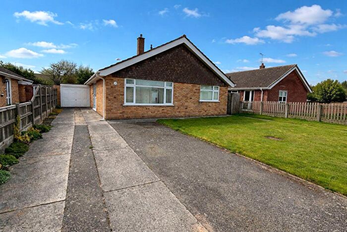 3 Bedroom Detached Bungalow For Sale In Brett Avenue, Gorleston, NR31