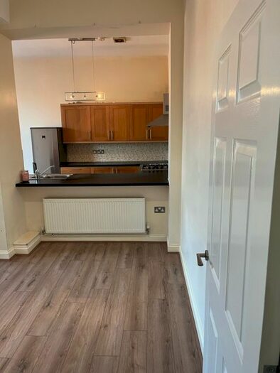 2 Bedroom Flat To Rent In Flat, Asfordby Street, Leicester, LE5