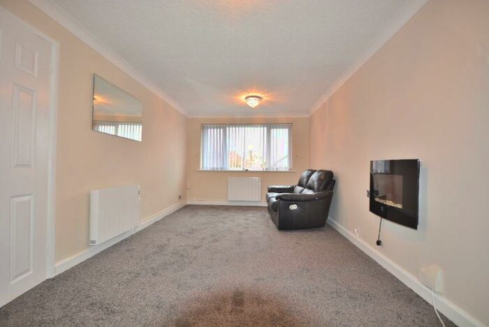2 Bedroom Flat To Rent In Flat, Hayden Lane, Hucknall, Nottingham, NG15