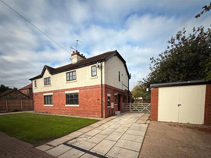 2 Bedroom Cottage To Rent In Old Bawtry Road, Finningley, Doncaster, DN9