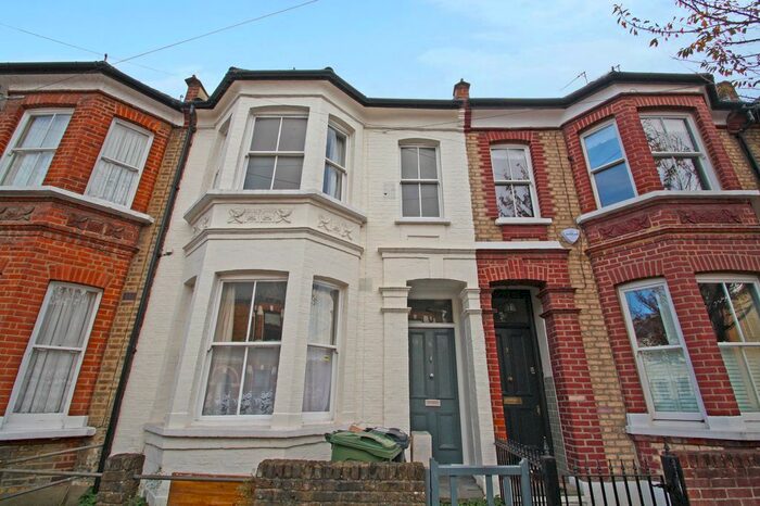 3 Bedroom Terraced House To Rent In Kildoran Road, London, SW2
