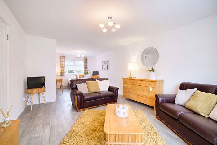 3 Bedroom Detached House For Sale In Mansefield Grove, Bathgate, EH48