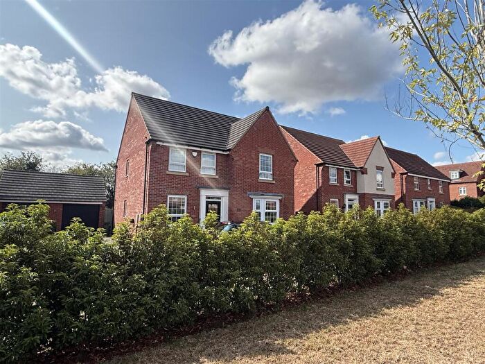 4 Bedroom Detached House For Sale In Knight Close, Henhurst Hill, Burton, DE13