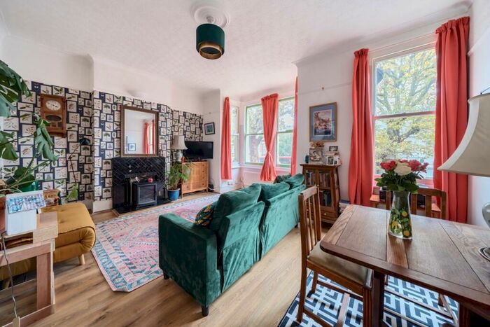 2 Bedroom Flat To Rent In Brownhill Road London, SE6