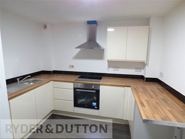 1 Bedroom Flat To Rent In Drake Street, Rochdale, Greater Manchester, OL16
