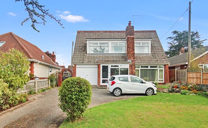4 Bedroom Property For Sale In Whitsbury Road, Fordingbridge, SP6