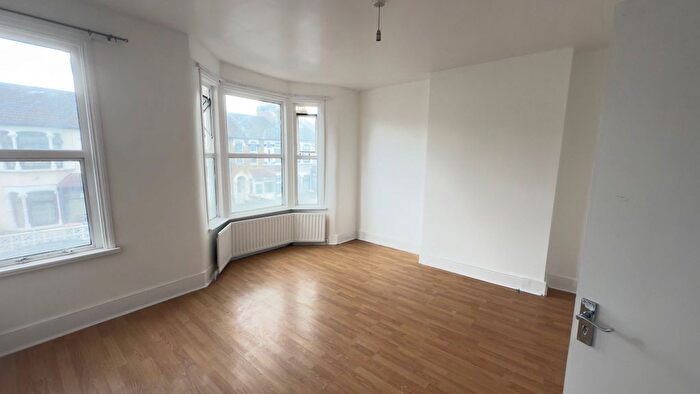 5 Bedroom Detached House To Rent In St. Georges Road, London, E7