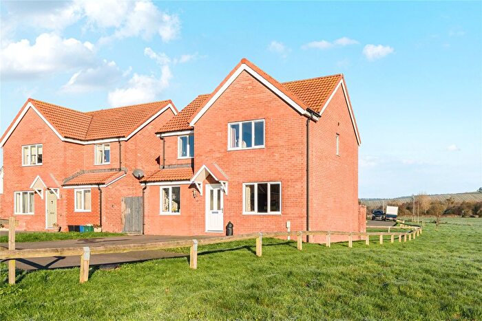 4 Bedroom Detached House For Sale In Willow Walk, Crediton, Devon, EX17
