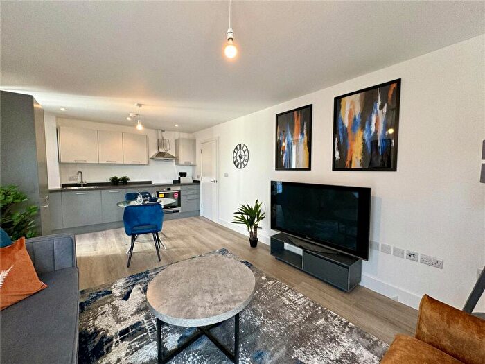 1 Bedroom Flat For Sale In Farnborough Road, Farnborough, Hampshire, GU14
