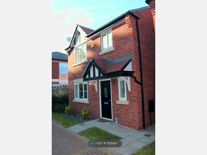 3 Bedroom Detached House To Rent In Under Hill Close, Southport, PR8