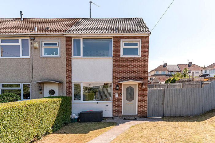 3 Bedroom End Of Terrace House For Sale In Kingsholme Road, Kingswood, BS15