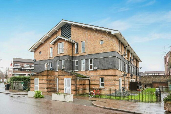 1 Bedroom Flat To Rent In Leabank Square, Hackney Wick, E9