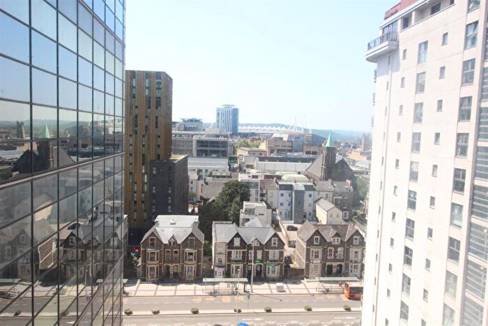 2 Bedroom Flat To Rent In Churchill Way, Cardiff, CF10