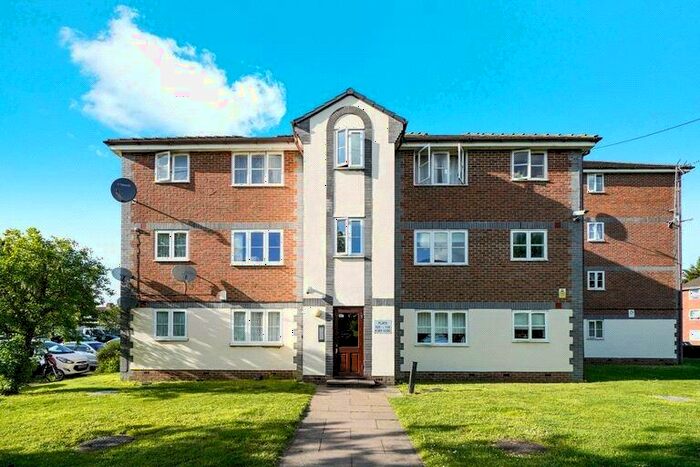 1 Bedroom Apartment To Rent In Keats Close, Scotland Green Road, Enfield, EN3