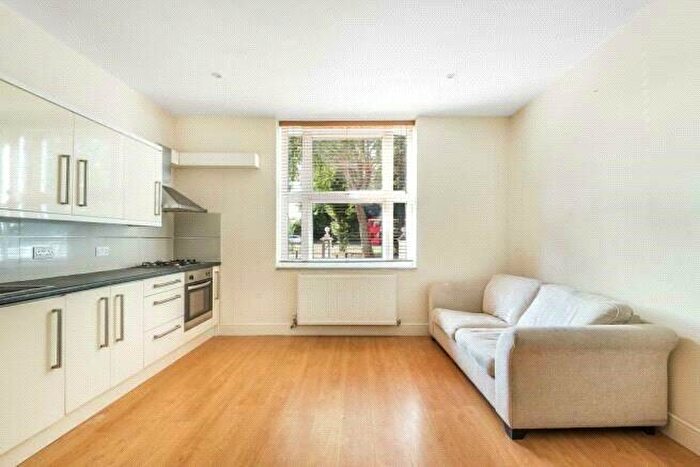 2 Bedroom Apartment To Rent In High Street, London, N8