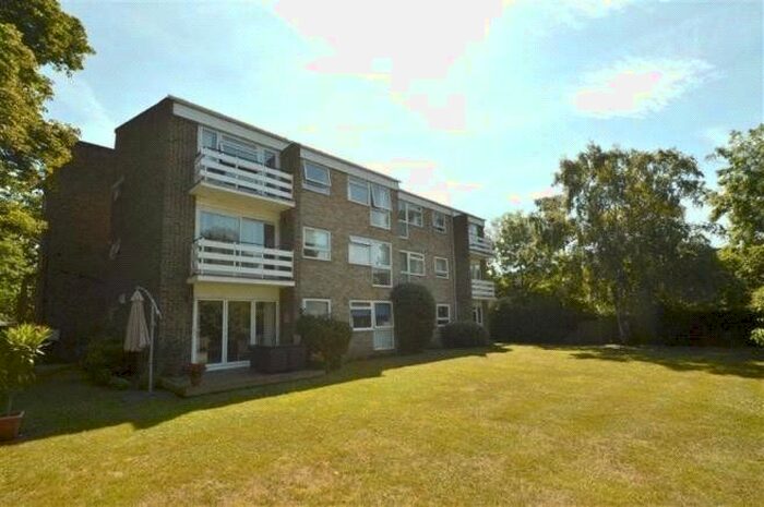 2 Bedroom Flat To Rent In Wickham Road, Beckenham, BR3