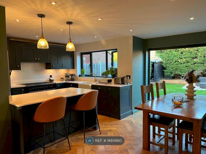 4 Bedroom Detached House To Rent In Church Road, Chelmsford, CM3