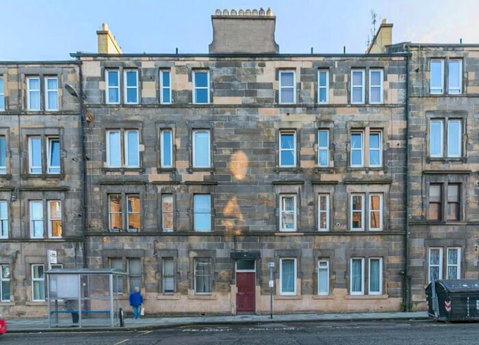 1 Bedroom Flat To Rent In , Broughton Road, Edinburgh, EH7