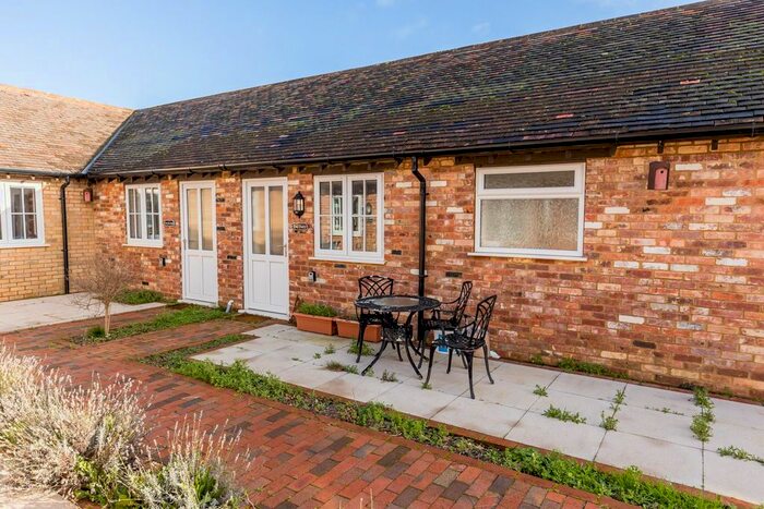 1 Bedroom Cottage To Rent In Arrowsimith Road, Canford Magna, Wimborne, BH21