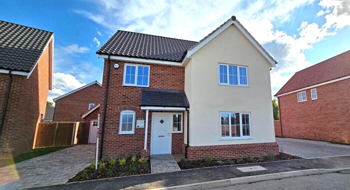 4 Bedroom Detached House For Sale In Roundhouse Way, Yaxham, Dereham, NR19