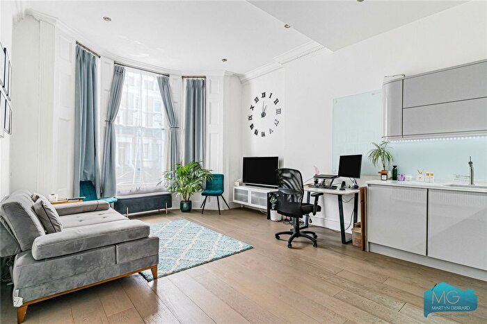 2 Bedroom Flat For Sale In Sutherland Avenue, Maida Vale, London, W9