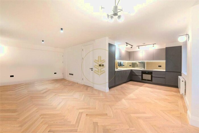 3 Bedroom Duplex To Rent In Shakespeare Road, Mill Hill, London, NW7