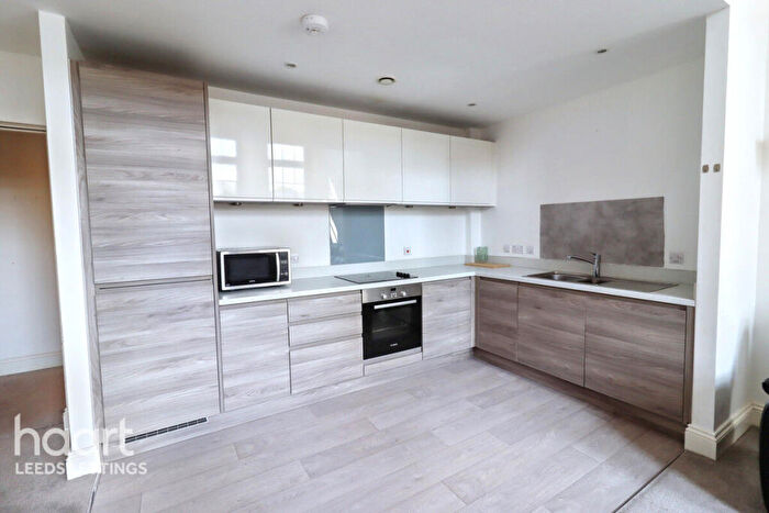 1 Bedroom Apartment To Rent In Victoria Gardens, Leeds, LS6