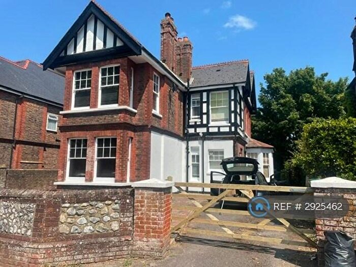 1 Bedroom Flat To Rent In Shakespeare Road, Worthing, BN11