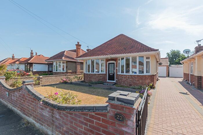 2 Bedroom Detached Bungalow For Sale In Pound Lane, Gorleston, Great Yarmouth, NR31